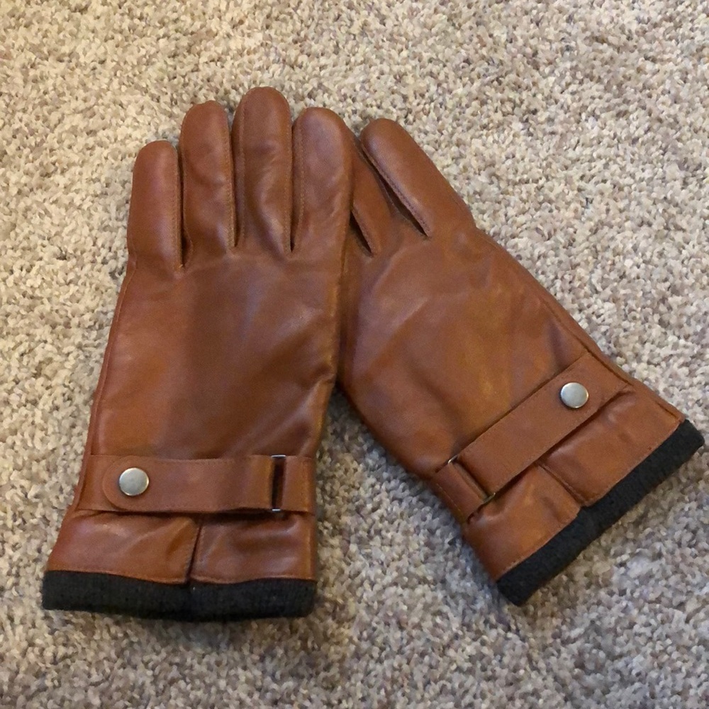 Leather gloves